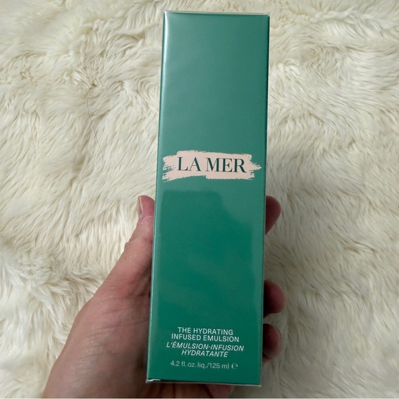 La Mer The Hydrating Infused Emulsion 125Ml - Picture 3 of 5